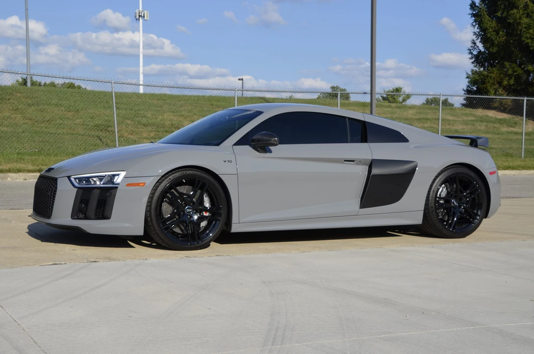 2017 Audi 4S R8 - Image 11 of 31