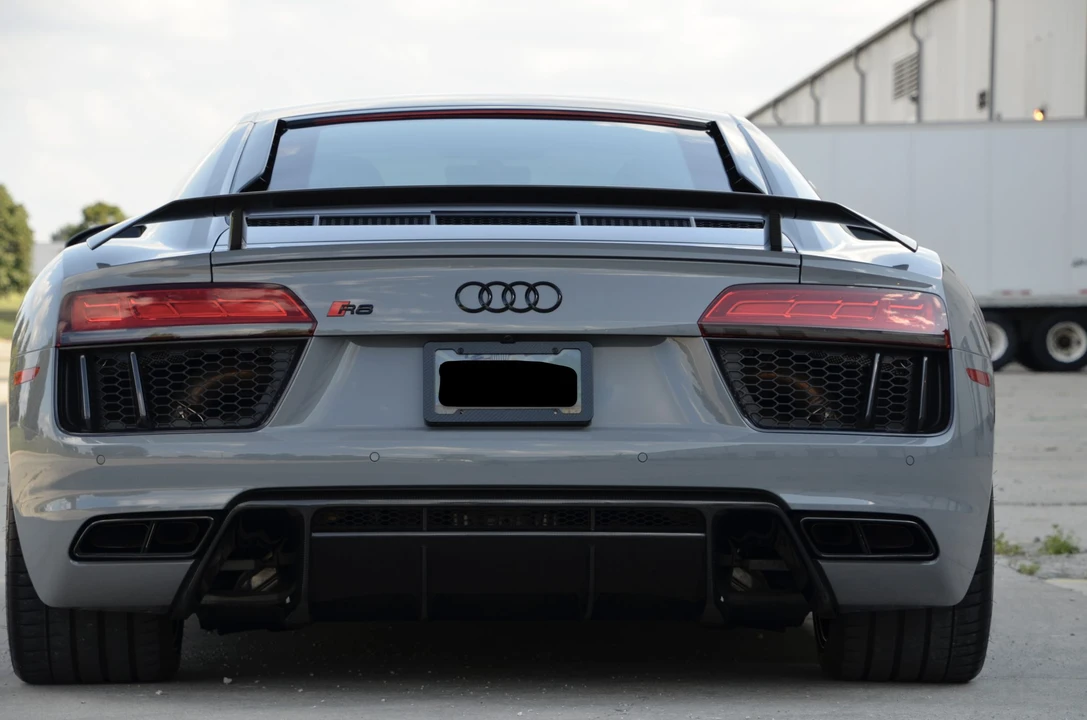 2017 Audi 4S R8 - Image 7 of 31