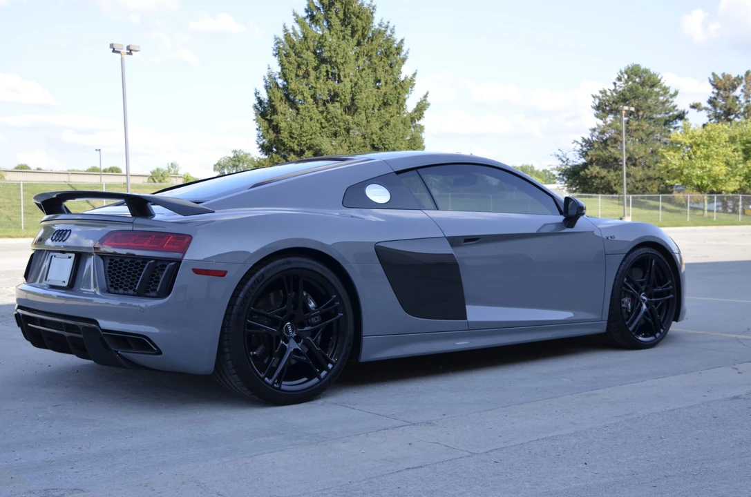 2017 Audi 4S R8 - Image 6 of 31