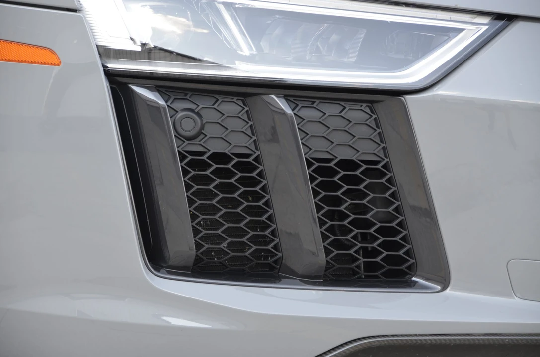 2017 Audi 4S R8 - Image 16 of 31