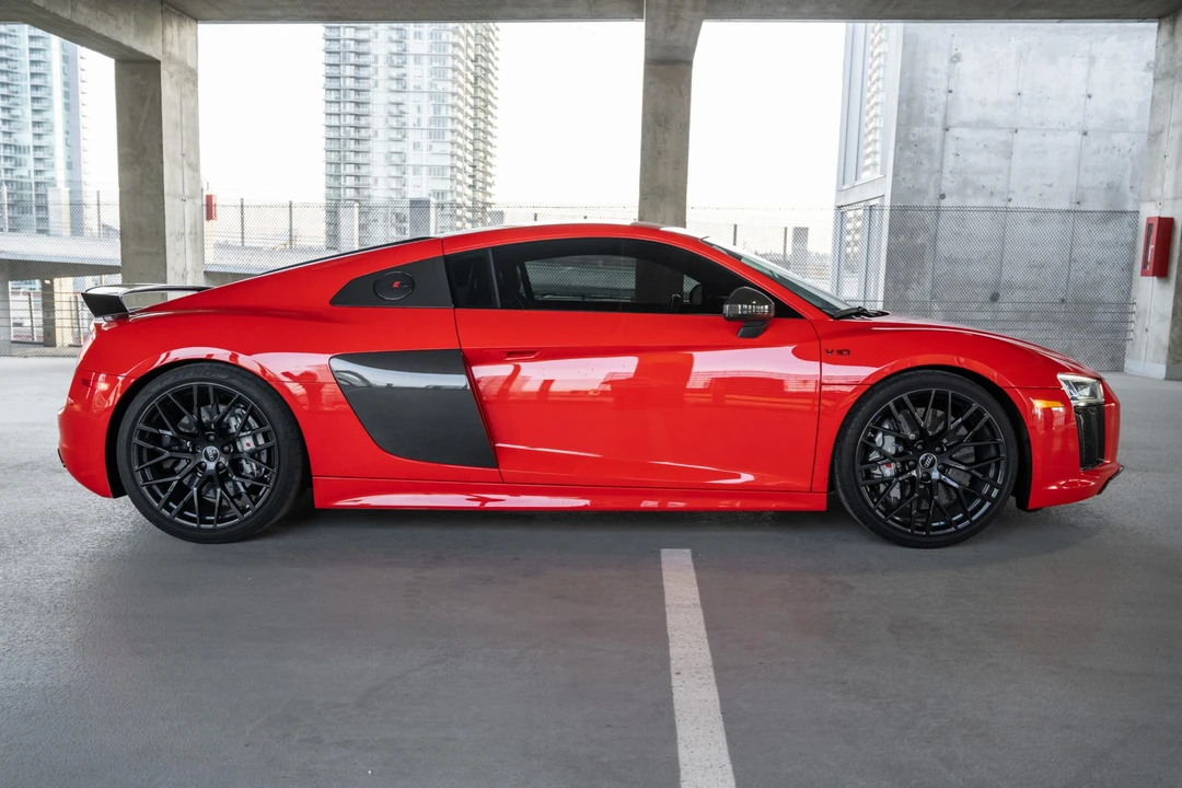 2017 Audi 4S R8 - Image 9 of 31