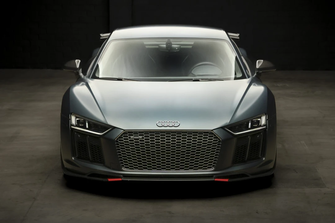 2017 Audi 4S R8 - Image 7 of 31