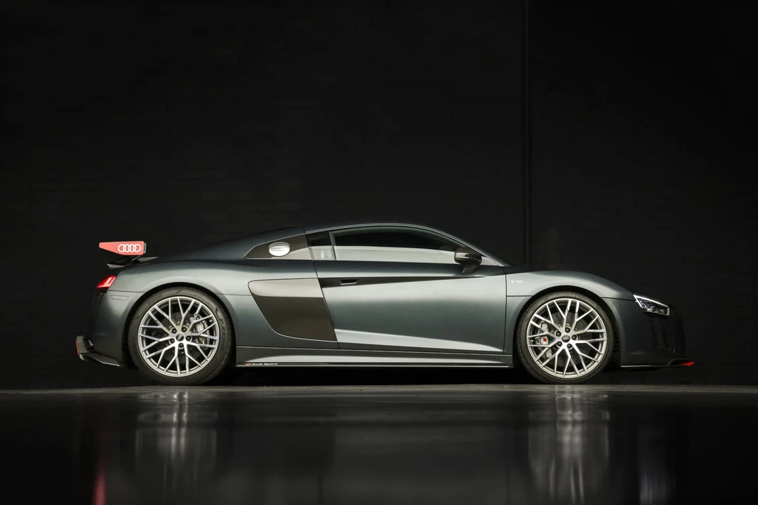 2017 Audi 4S R8 - Image 18 of 31