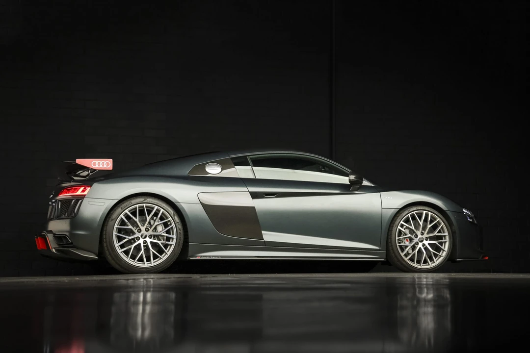 2017 Audi 4S R8 - Image 19 of 31