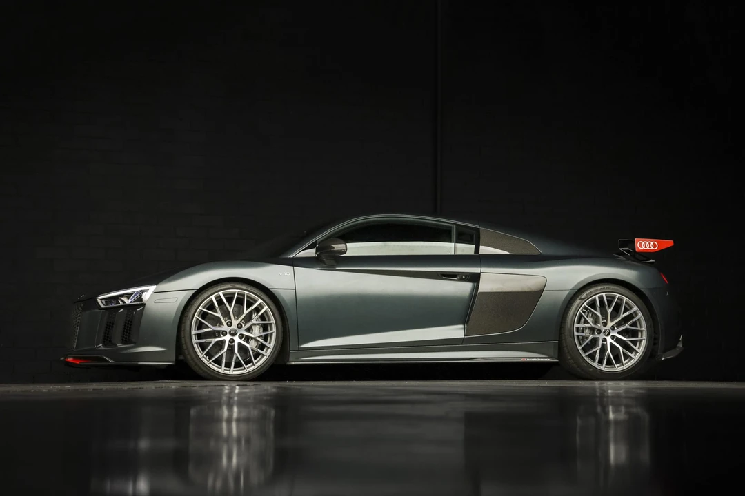 2017 Audi 4S R8 - Image 30 of 31