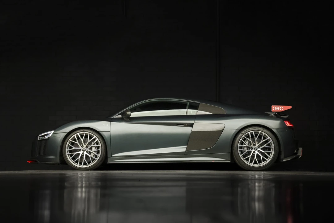 2017 Audi 4S R8 - Image 27 of 31