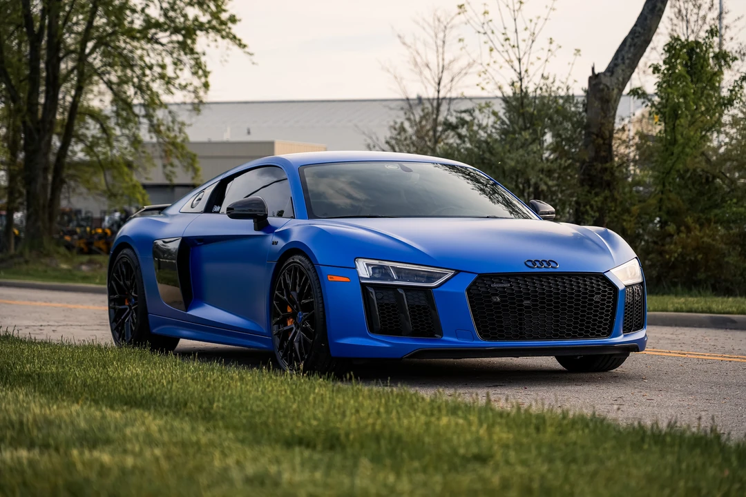 2017 Audi 4S R8 - Image 2 of 31
