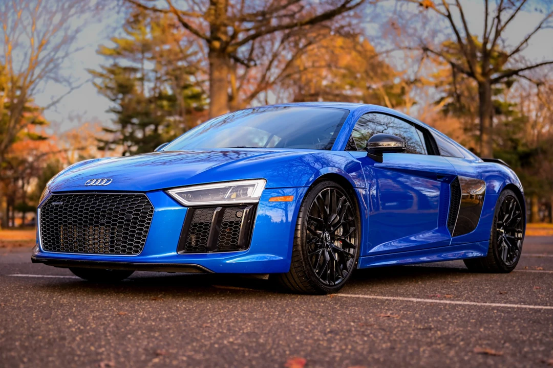 2017 Audi 4S R8 - Image 2 of 31