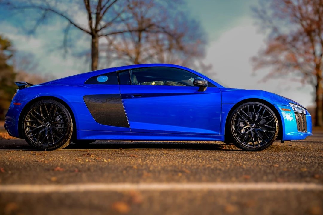 2017 Audi 4S R8 - Image 13 of 31