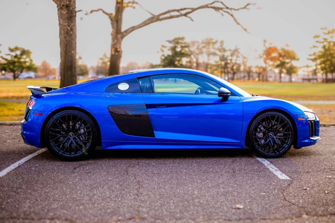 2017 Audi 4S R8 - Image 12 of 31