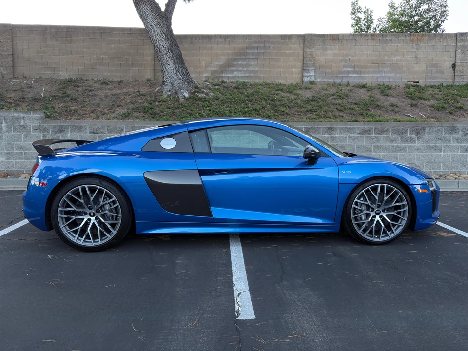 2017 Audi 4S R8 - Image 20 of 31