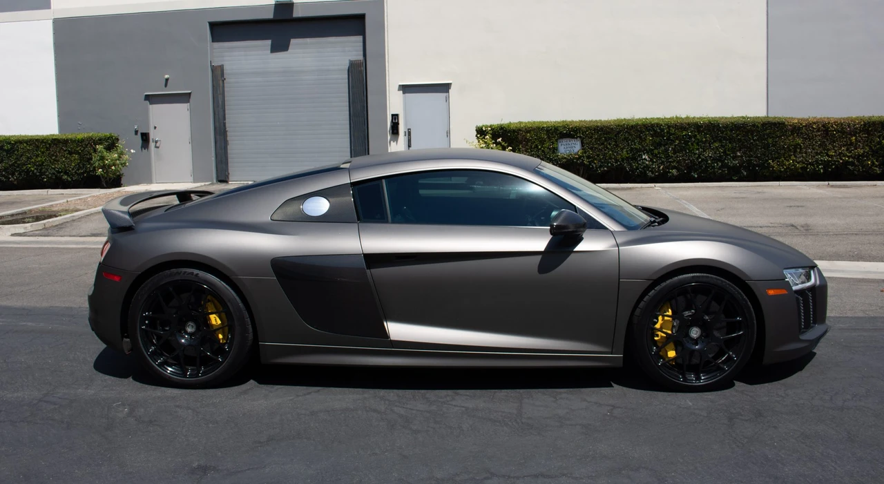 2017 Audi 4S R8 - Image 9 of 31