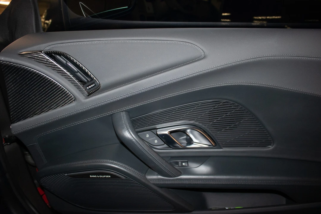 2017 Audi 4S R8 - Image 25 of 31