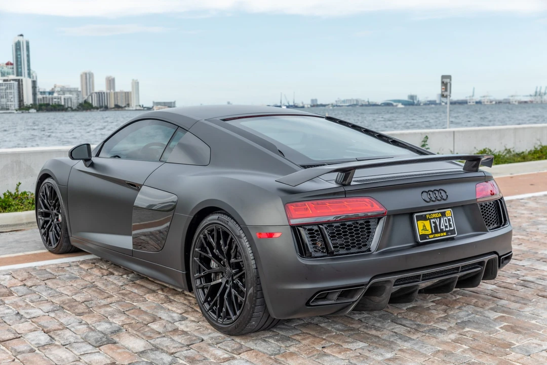 2017 Audi 4S R8 - Image 6 of 31
