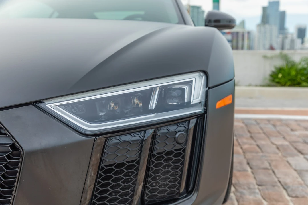 2017 Audi 4S R8 - Image 16 of 31