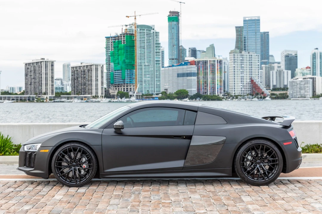 2017 Audi 4S R8 - Image 7 of 31
