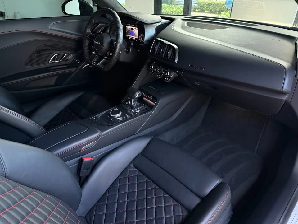 2017 Audi 4S R8 - Image 19 of 20