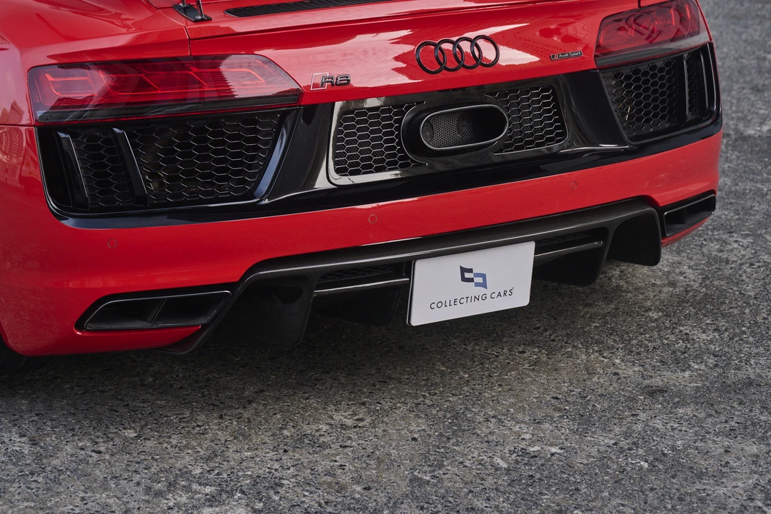 2017 Audi 4S R8 - Image 17 of 31