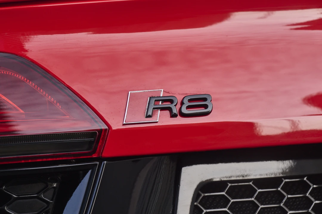 2017 Audi 4S R8 - Image 19 of 31