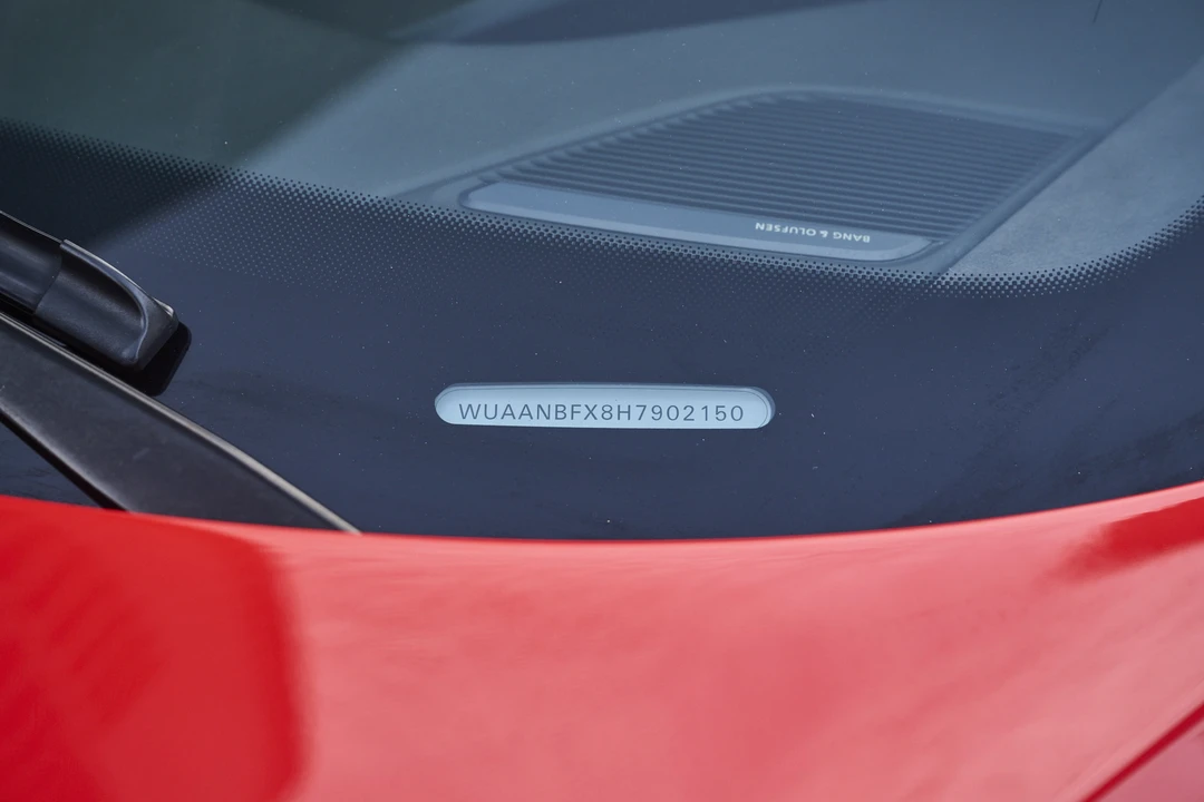 2017 Audi 4S R8 - Image 26 of 31