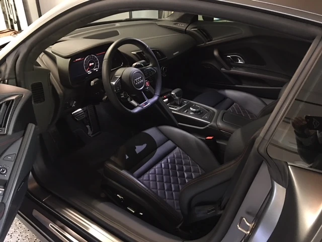 2017 Audi 4S R8 - Image 5 of 10