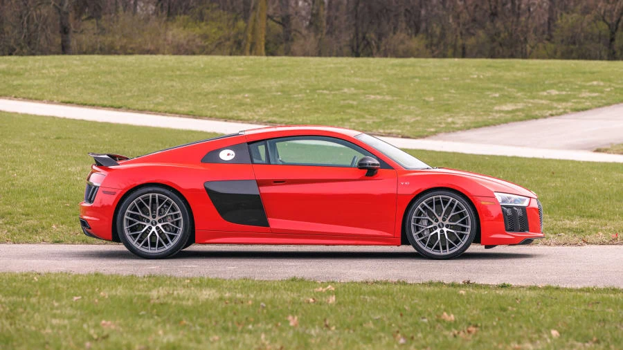 2017 Audi 4S R8 - Image 4 of 31