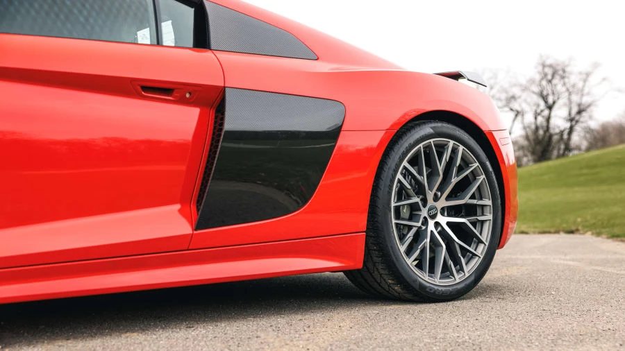 2017 Audi 4S R8 - Image 14 of 31