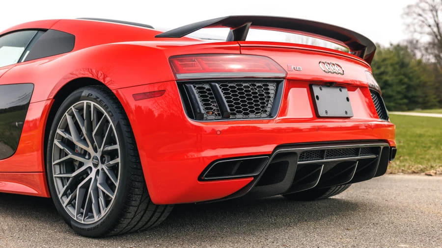 2017 Audi 4S R8 - Image 16 of 31
