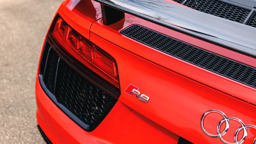 2017 Audi 4S R8 - Image 27 of 31