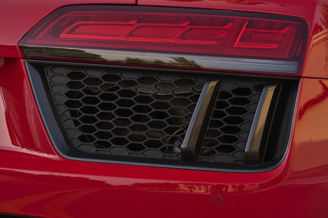 2017 Audi 4S R8 - Image 12 of 31