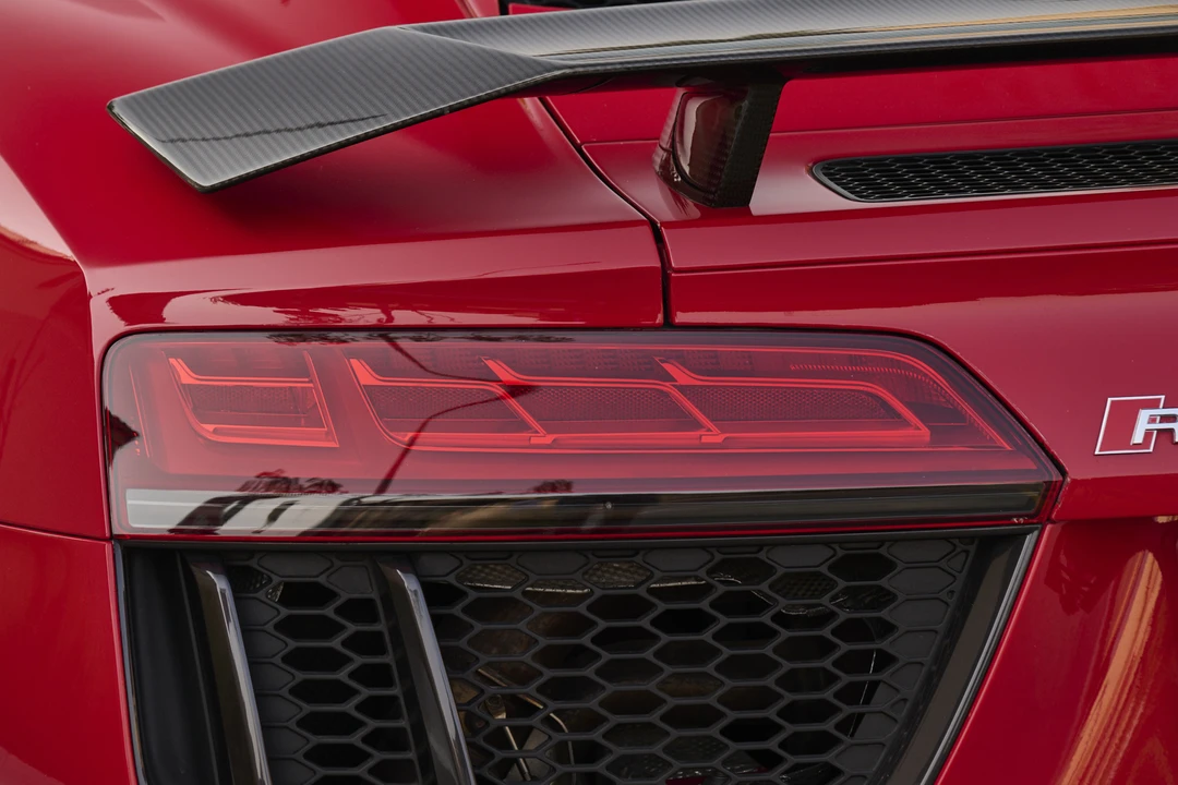 2017 Audi 4S R8 - Image 20 of 31