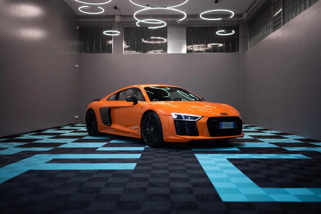 2017 Audi 4S R8 - Image 9 of 31