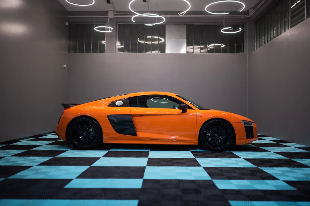 2017 Audi 4S R8 - Image 8 of 31