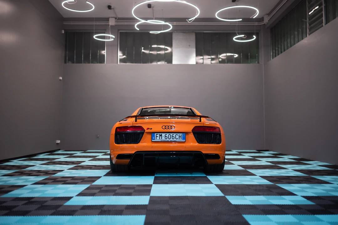 2017 Audi 4S R8 - Image 6 of 31