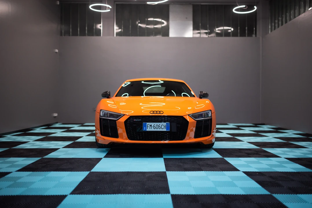 2017 Audi 4S R8 - Image 2 of 31