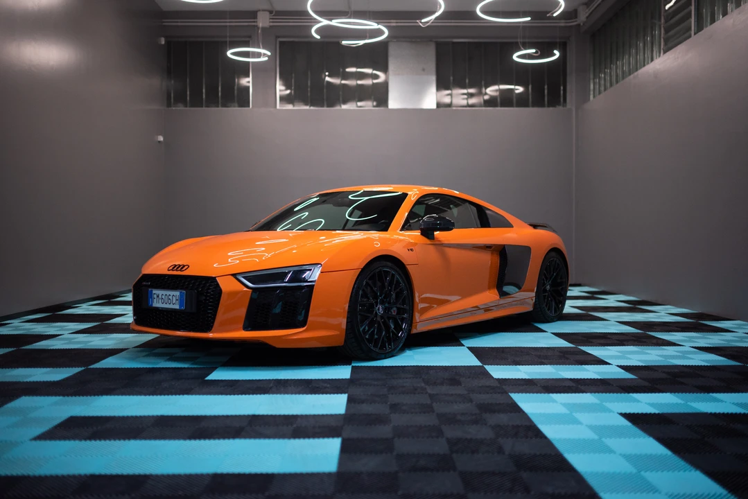 2017 Audi 4S R8 - Image 3 of 31