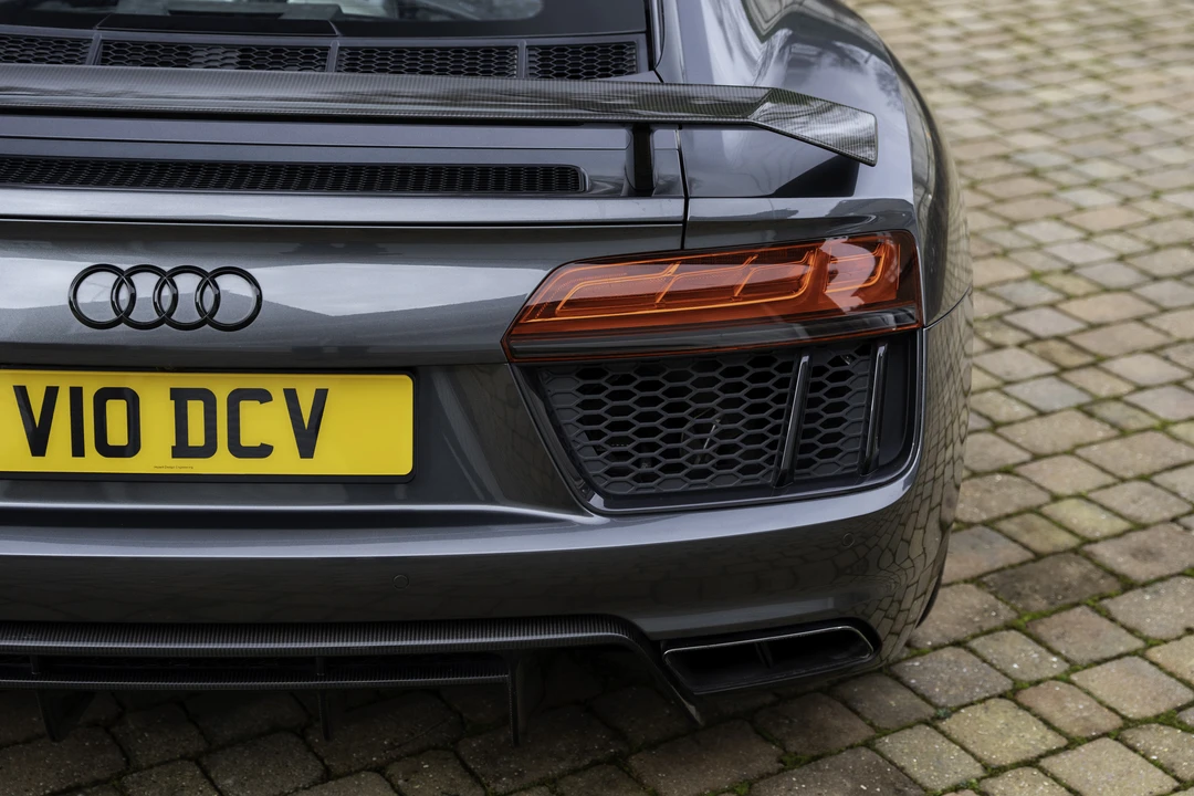 2017 Audi 4S R8 - Image 25 of 31