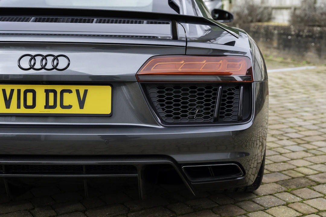 2017 Audi 4S R8 - Image 28 of 31