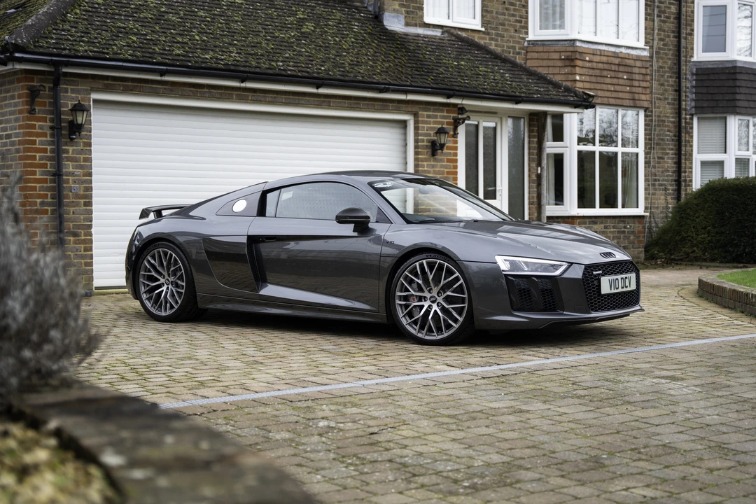 2017 Audi 4S R8 - Image 3 of 31