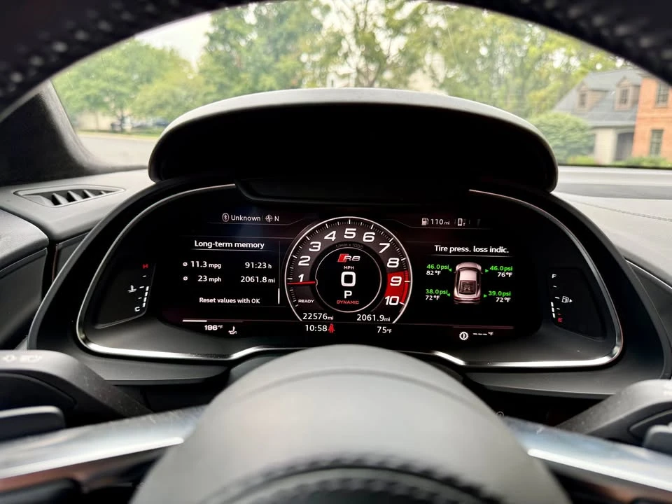 2017 Audi 4S R8 - Image 8 of 15