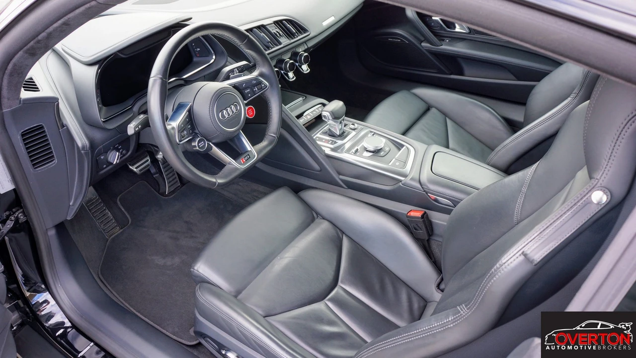 2017 Audi 4S R8 - Image 10 of 24