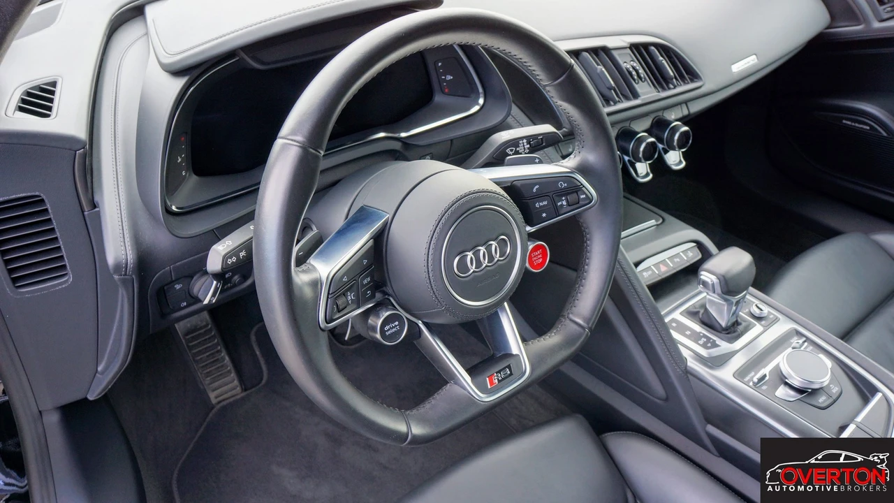 2017 Audi 4S R8 - Image 11 of 24