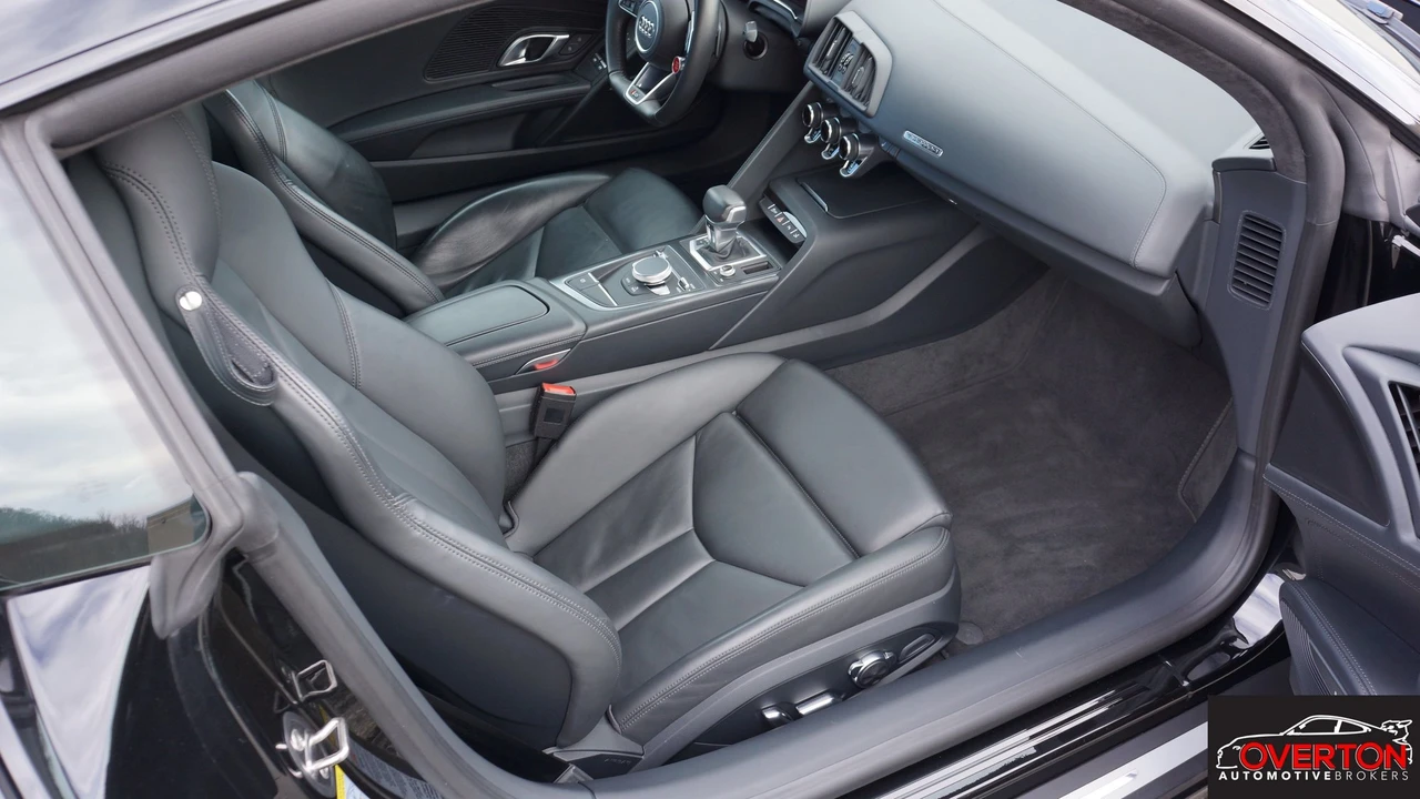 2017 Audi 4S R8 - Image 13 of 24