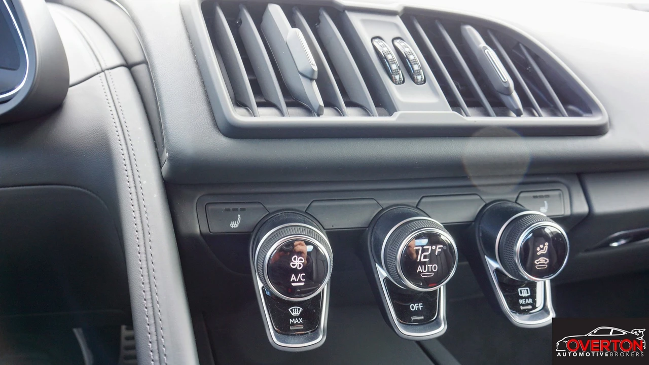 2017 Audi 4S R8 - Image 19 of 24