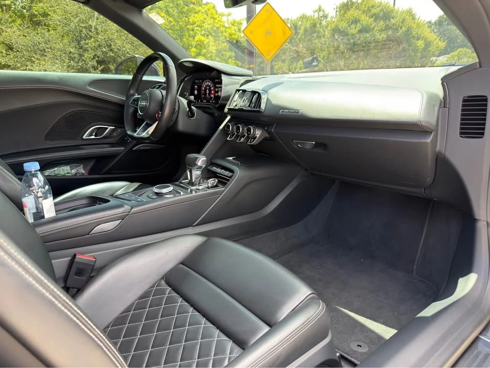 2017 Audi 4S R8 - Image 12 of 18