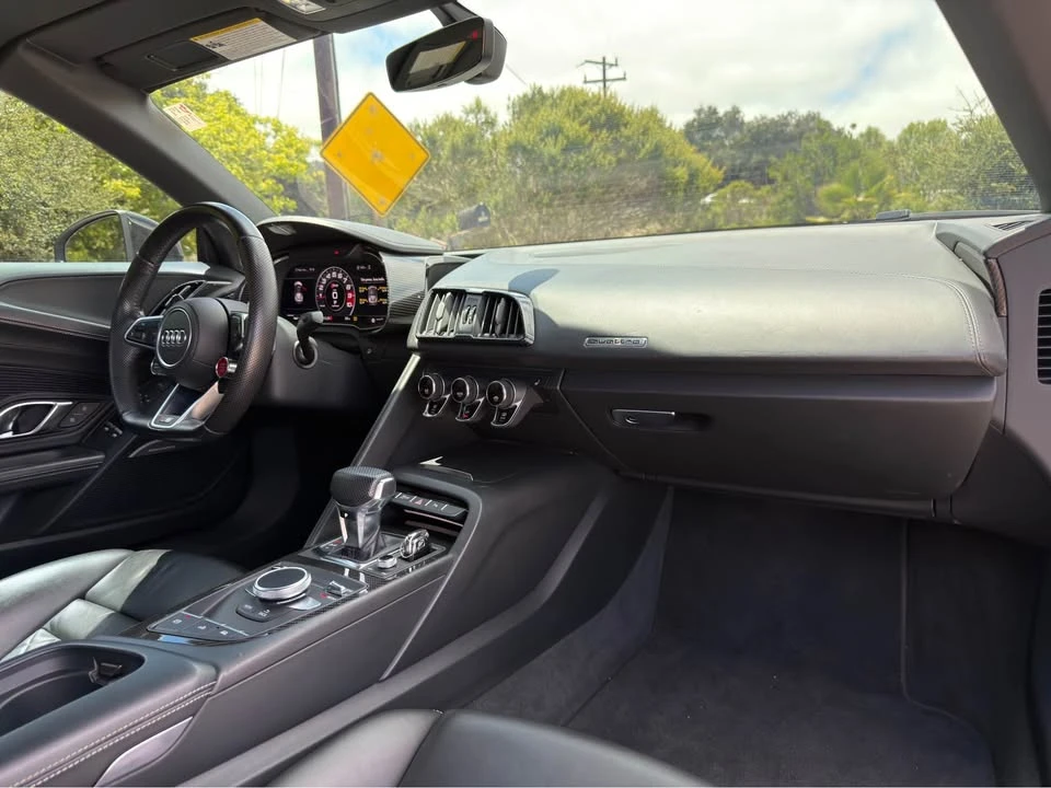 2017 Audi 4S R8 - Image 13 of 18