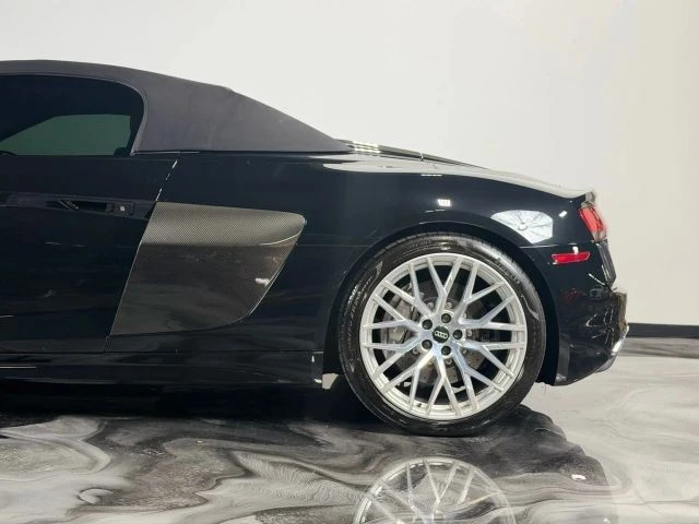 2017 Audi 4S R8 - Image 4 of 21