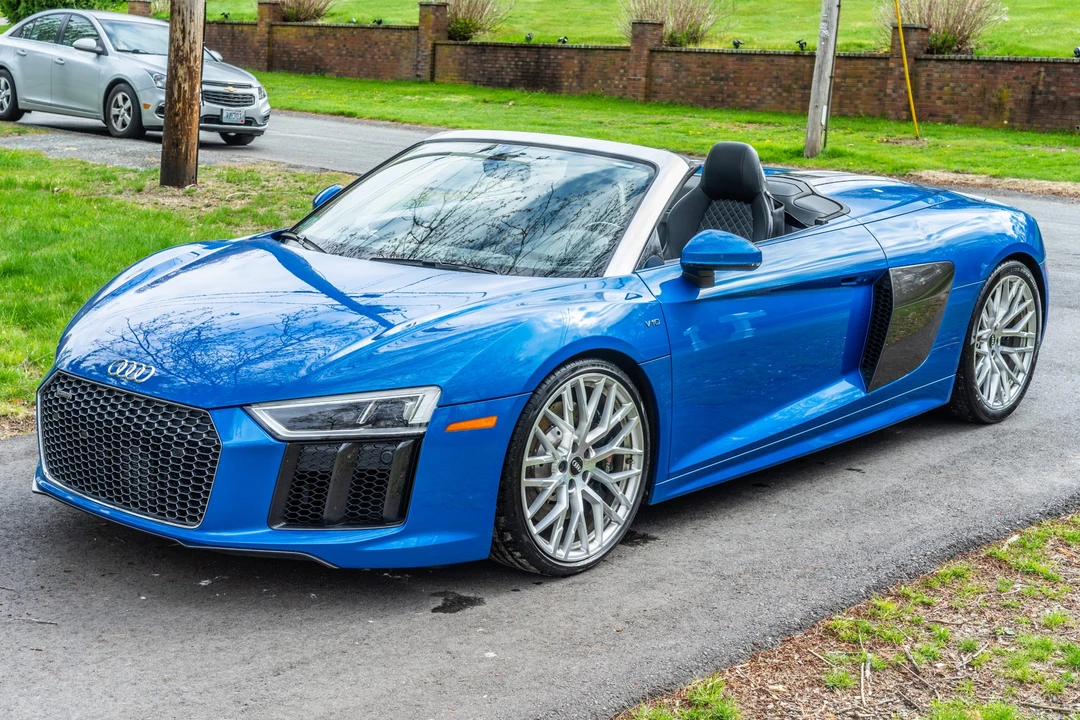 2017 Audi 4S R8 - Image 13 of 31