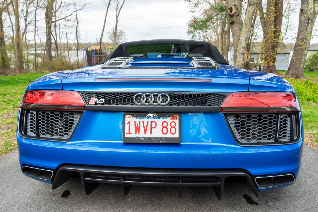 2017 Audi 4S R8 - Image 28 of 31