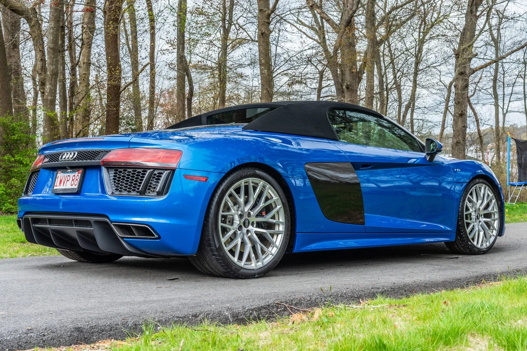 2017 Audi 4S R8 - Image 9 of 31